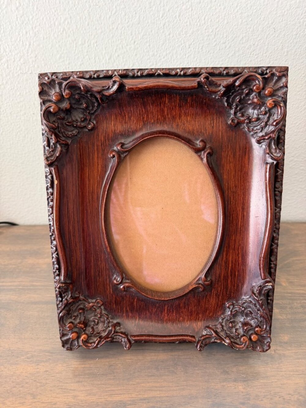 Vintage Yesteryear Picture Frame Wood Carved Flowers Oval Picture